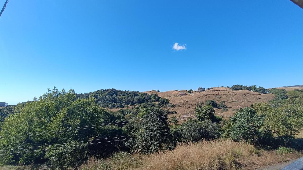 Pamilya Homestay Czerapuńdżi Zewnętrze zdjęcie